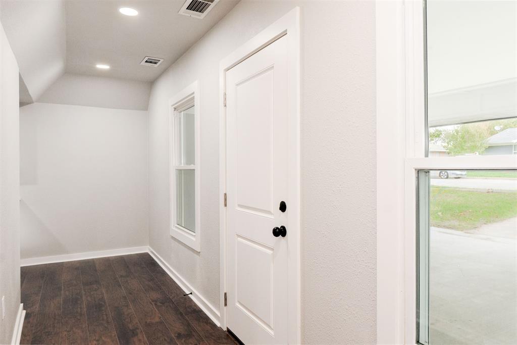 1224 Bellaire Drive, Grapevine, TX 76051