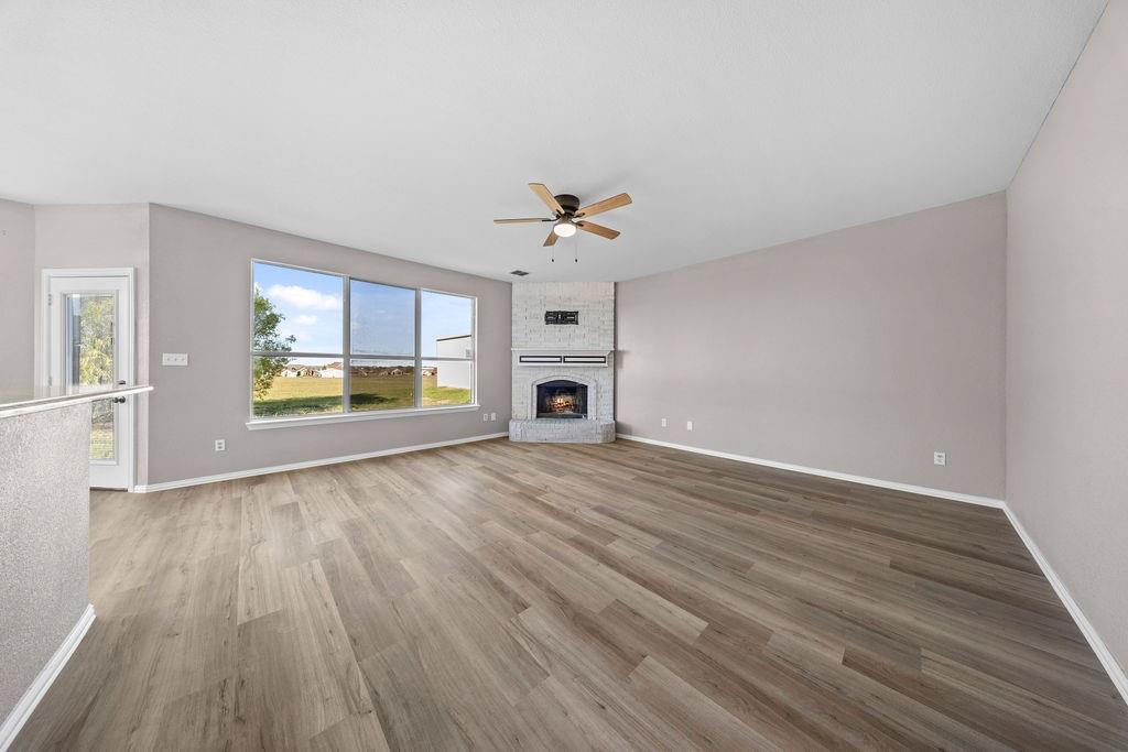 1436 Meadowbrook Lane, Nevada, TX 75173