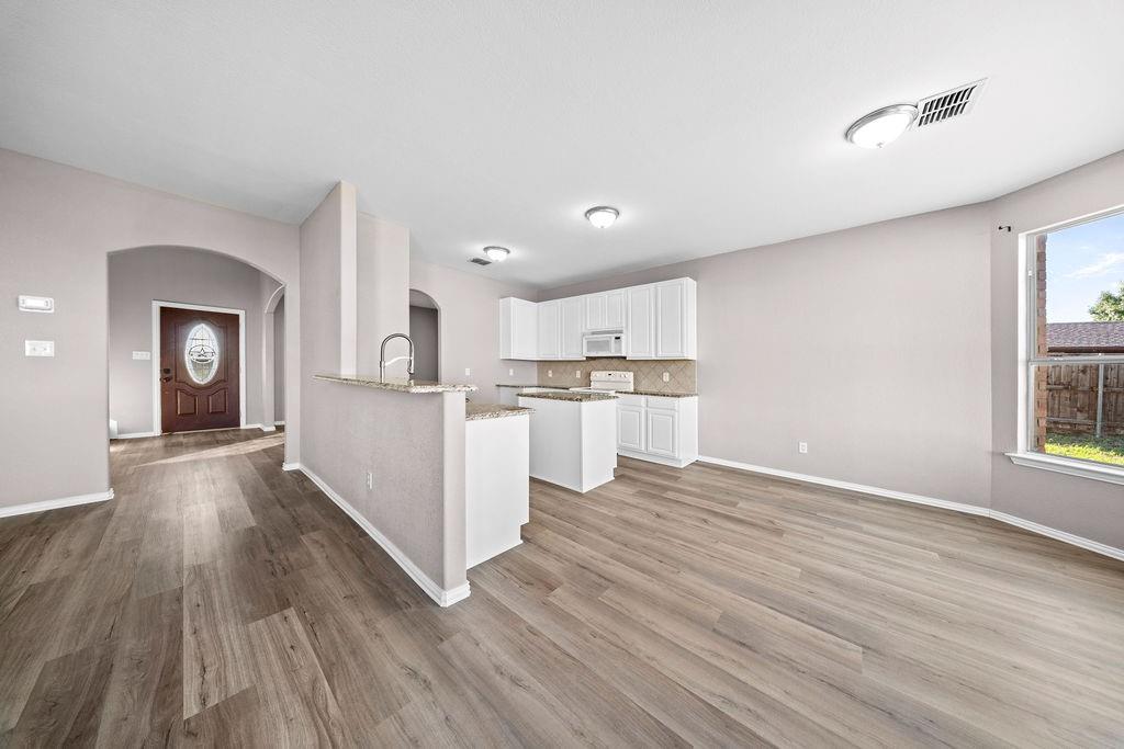1436 Meadowbrook Lane, Nevada, TX 75173