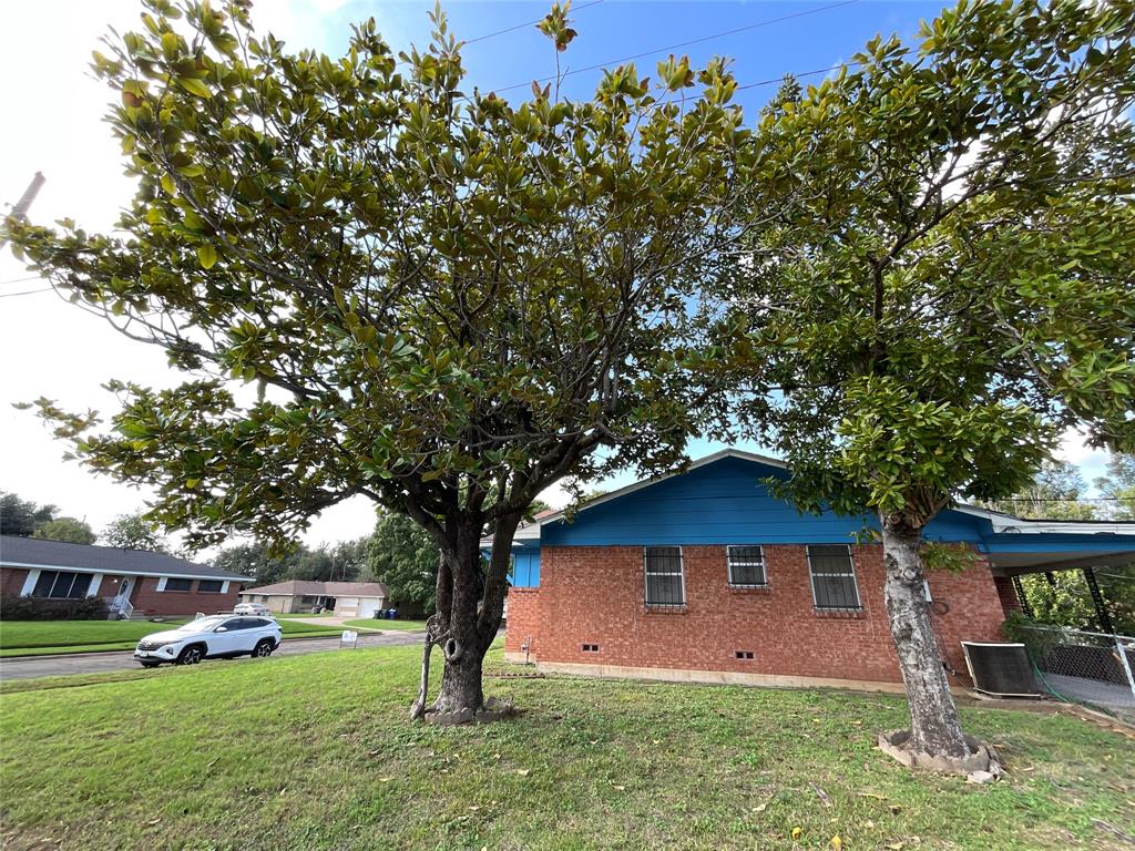 120 Waters Street, Waco, TX 76704