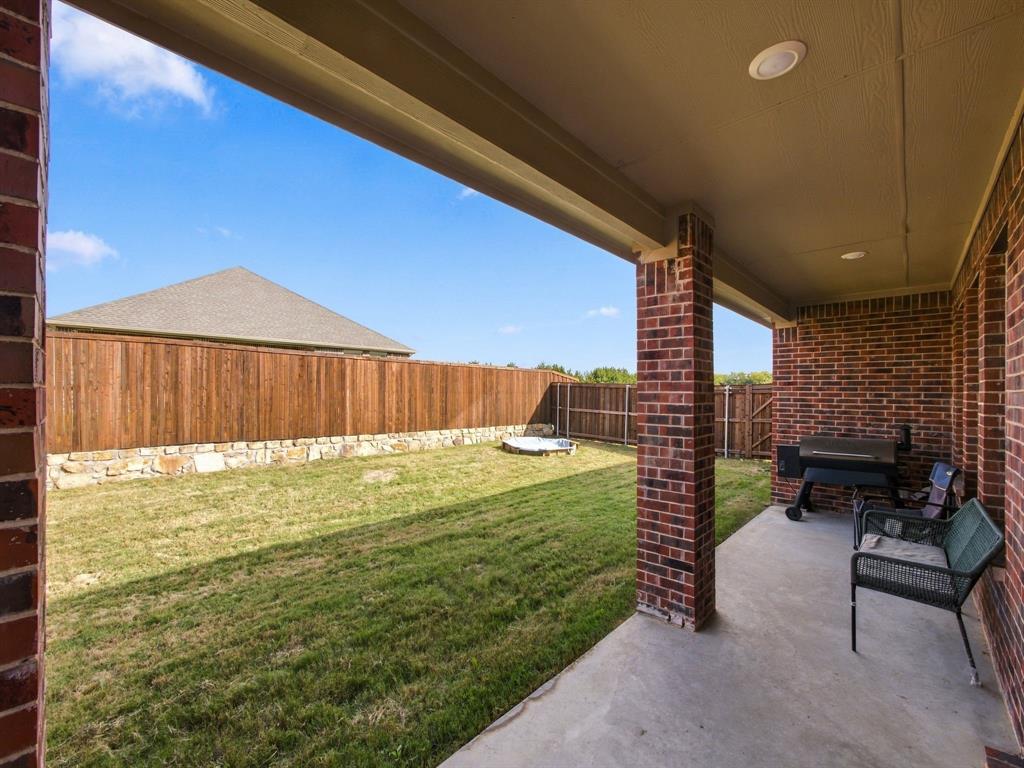 1818 Holden Drive, Cedar Hill, TX 75104