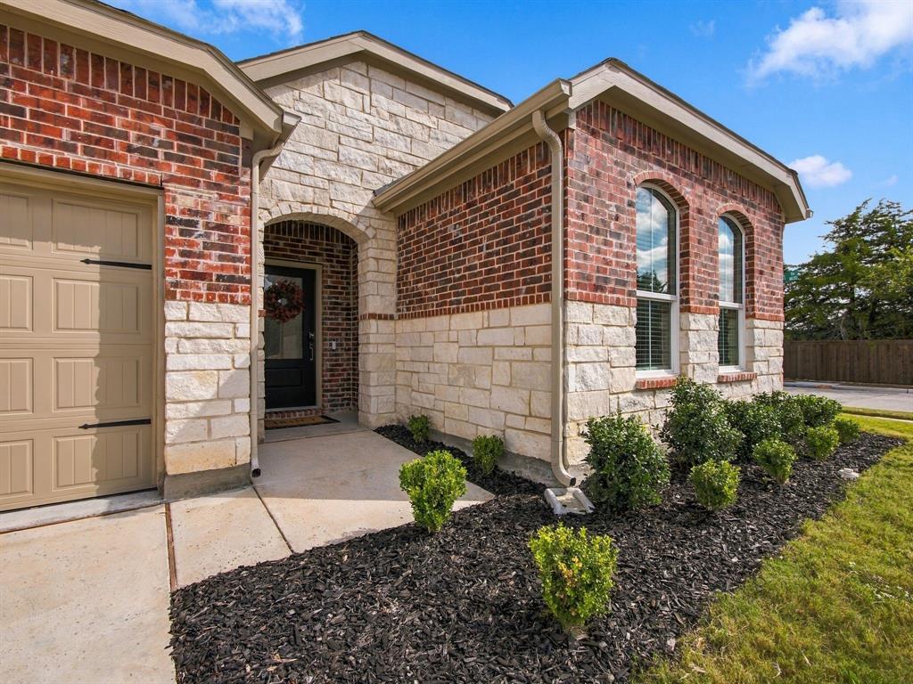 1818 Holden Drive, Cedar Hill, TX 75104