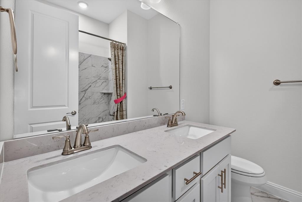 103 Heritage Hill Drive, Forney, TX 75160
