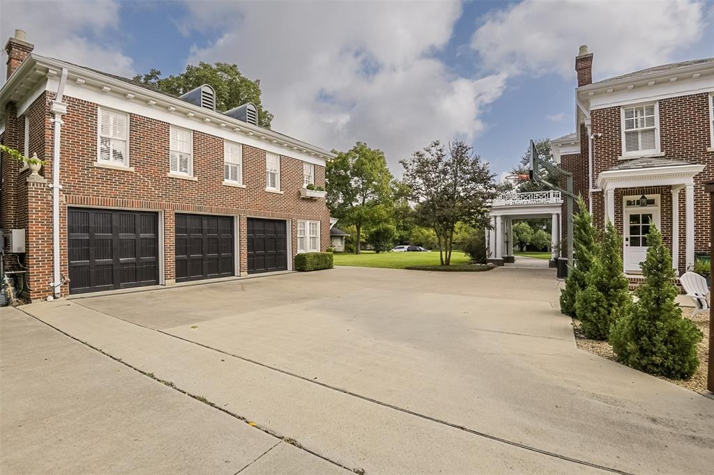 201 Overhill Drive, Waxahachie, TX 75165