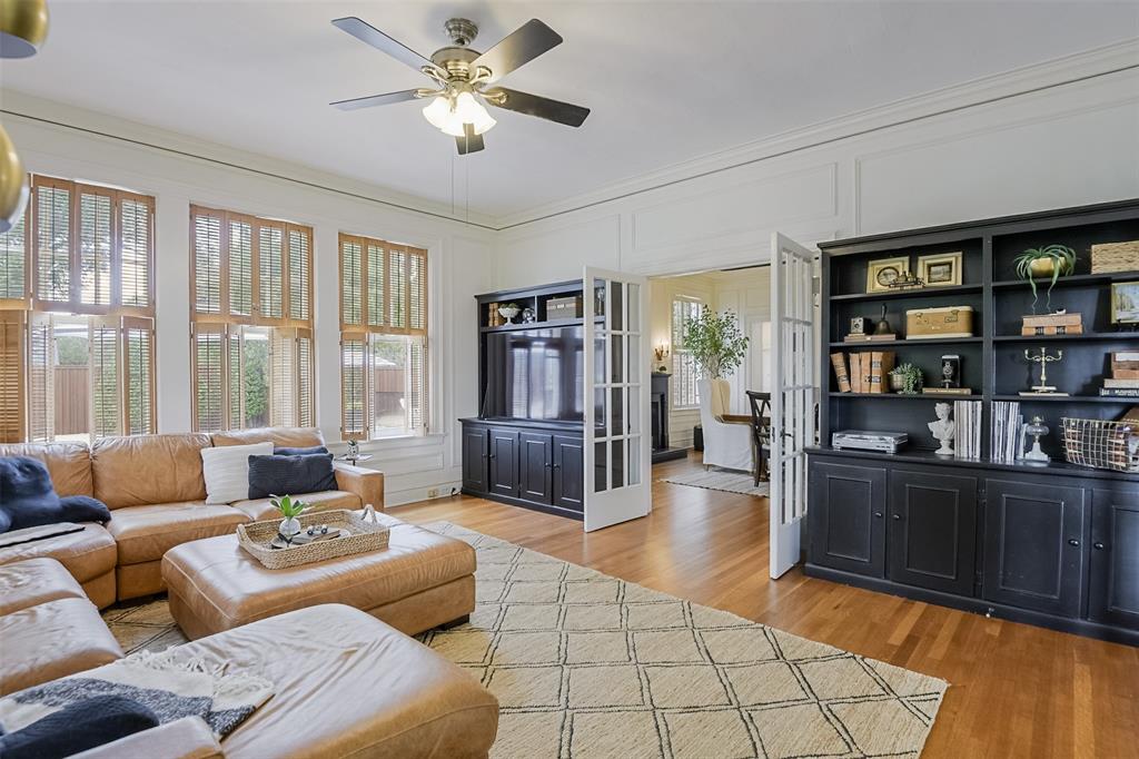 201 Overhill Drive, Waxahachie, TX 75165