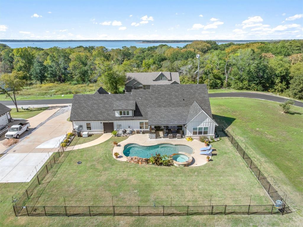 203 Splitrail Drive, Mabank, TX 75143