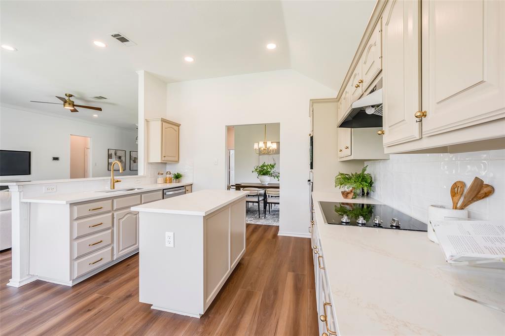 7036 Herman Jared Drive, North Richland Hills, TX 76182