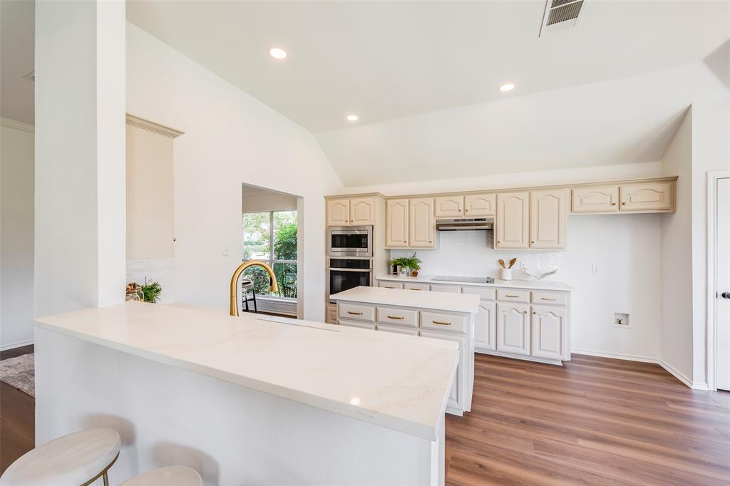 7036 Herman Jared Drive, North Richland Hills, TX 76182