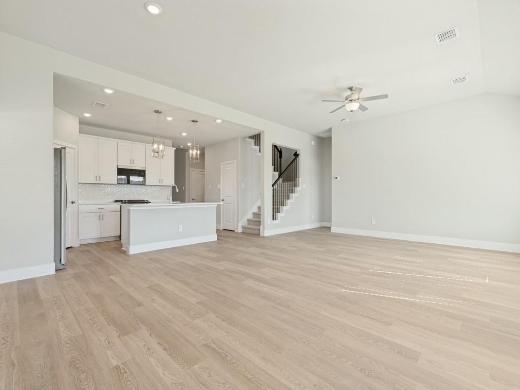 Kitchen & Living Area