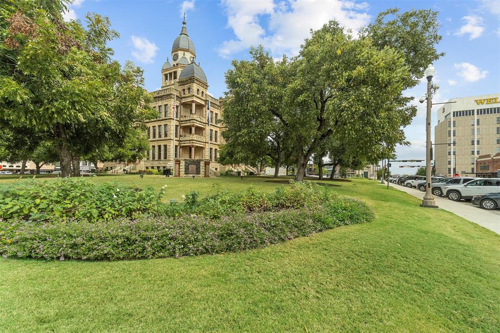 607 Tracy Court, Justin, TX 76247