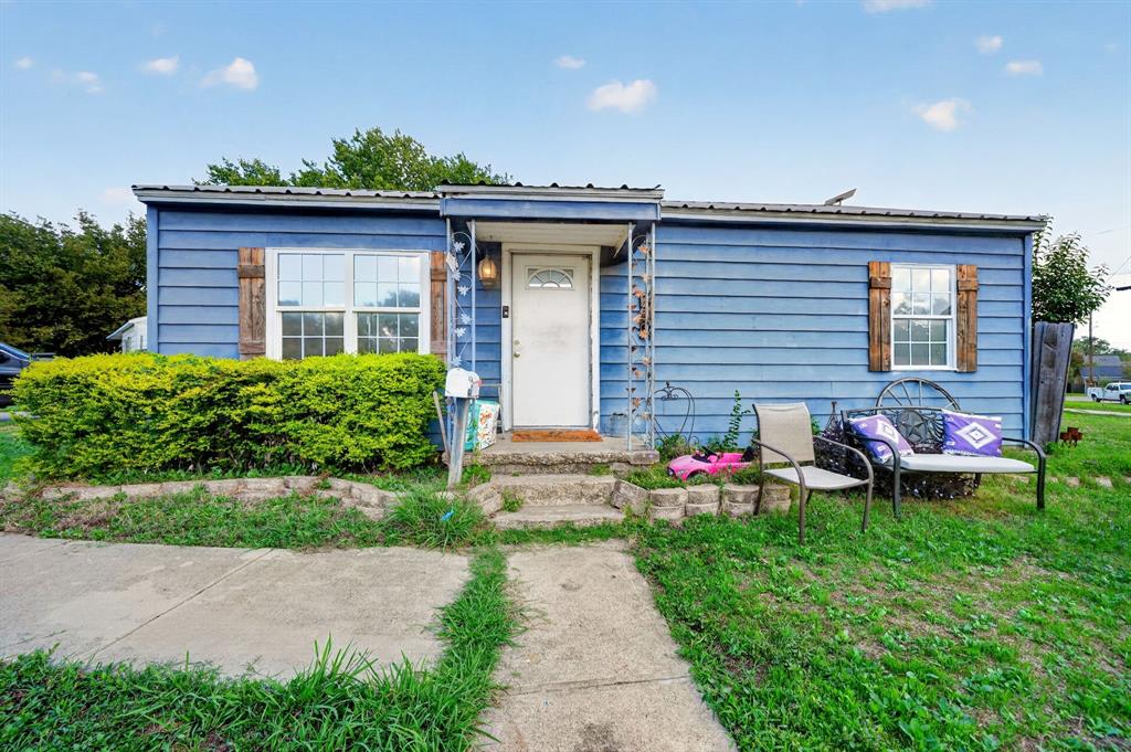 318 Charles Drive, Irving, TX 75060