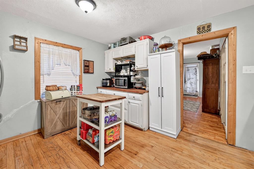 318 Charles Drive, Irving, TX 75060