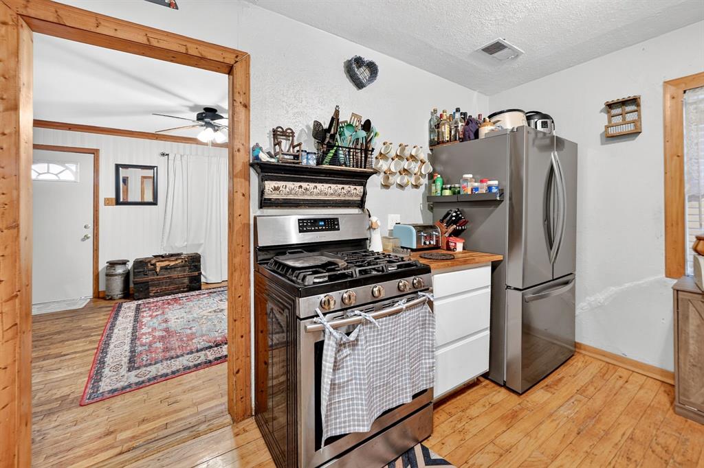 318 Charles Drive, Irving, TX 75060