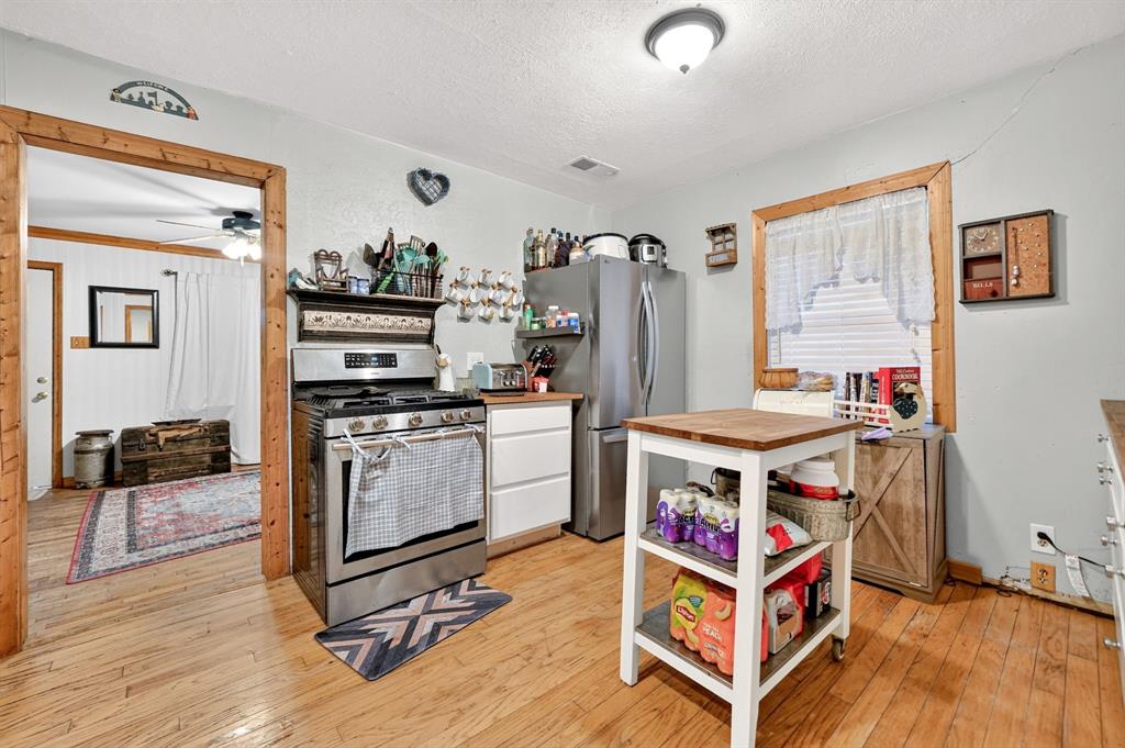 318 Charles Drive, Irving, TX 75060