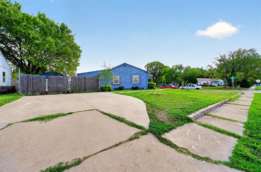 318 Charles Drive, Irving, TX 75060
