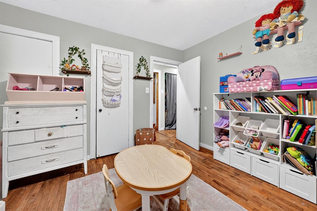 318 Charles Drive, Irving, TX 75060