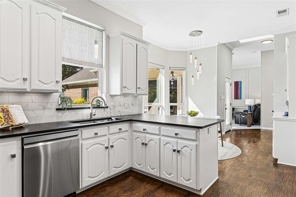 6716 Genstar Lane, Dallas, TX 75252