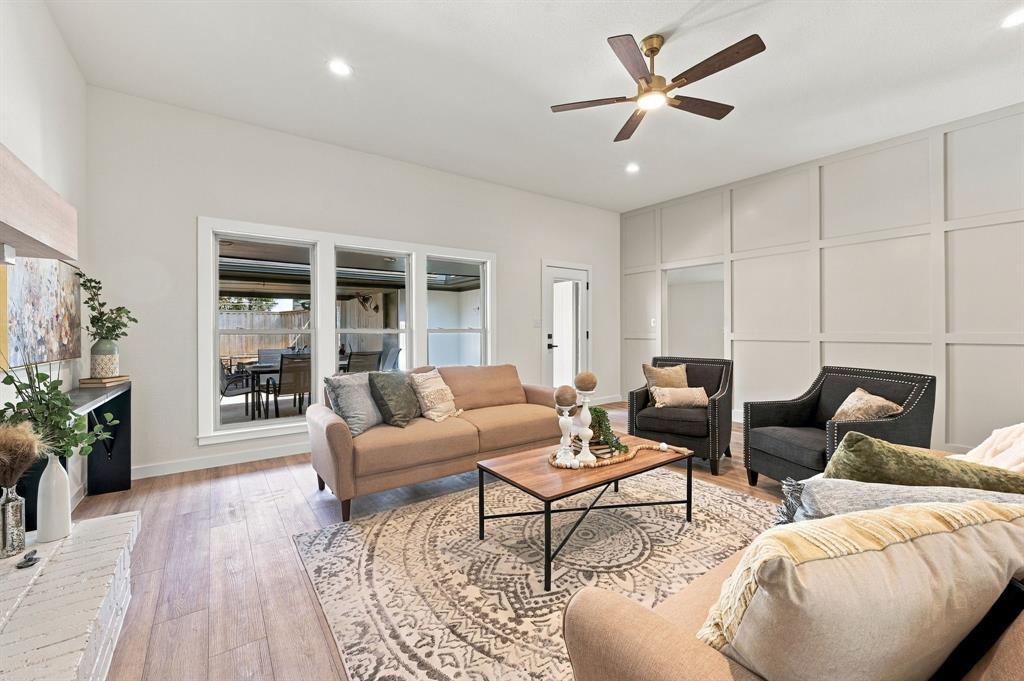 10255 Chimney Hill Lane, Dallas, TX 75243