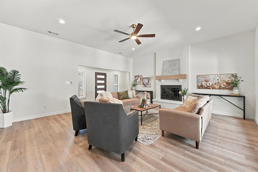 10255 Chimney Hill Lane, Dallas, TX 75243