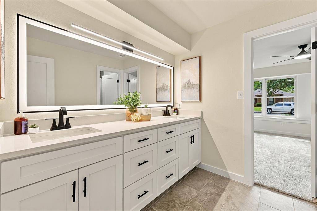 10255 Chimney Hill Lane, Dallas, TX 75243