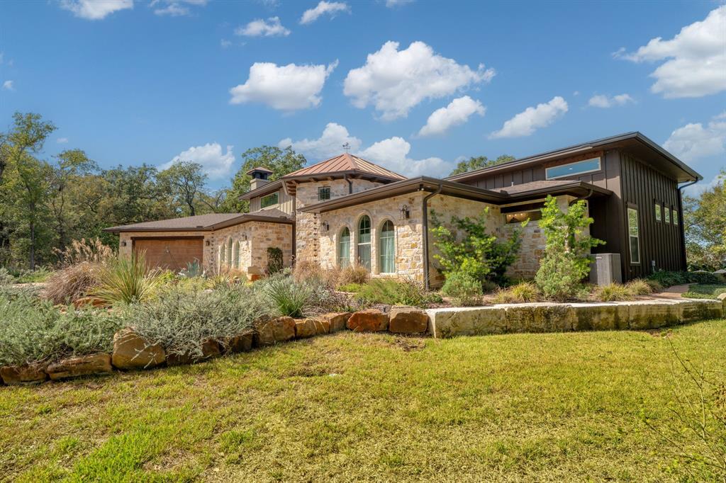 Side view of home at 505 Shady Branch Court