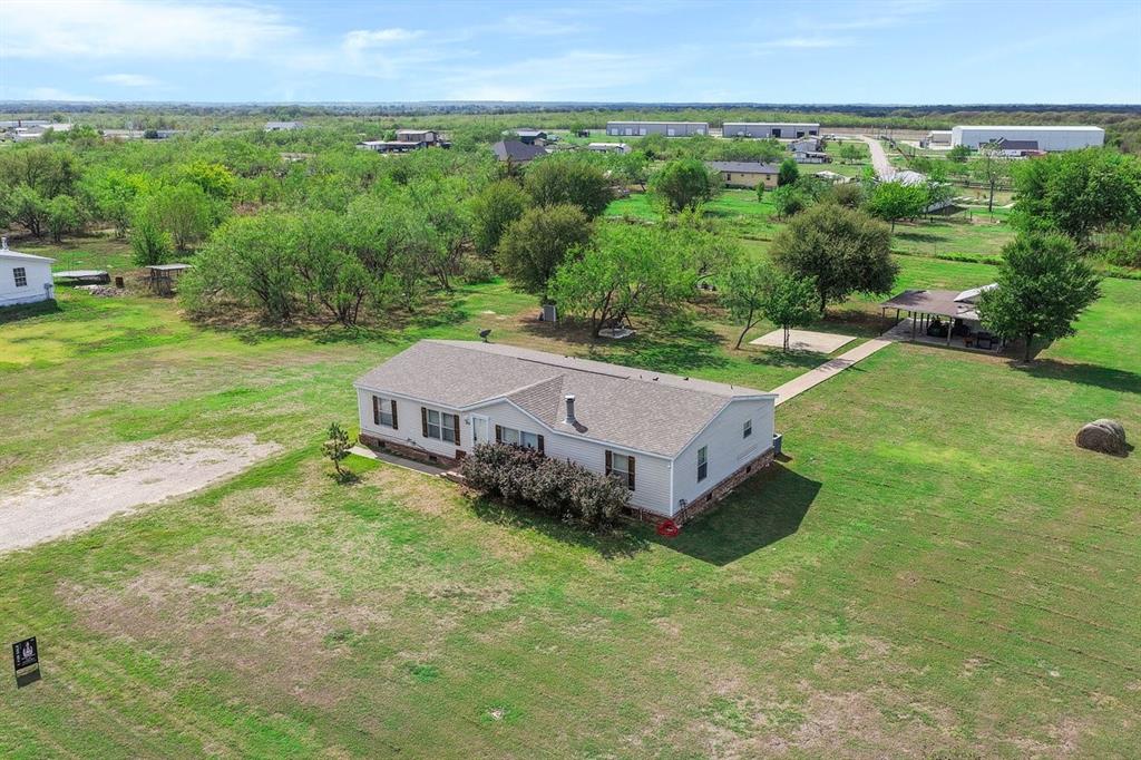 6210 Armadillo Drive, Kemp, TX 75143