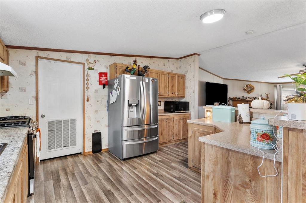 6210 Armadillo Drive, Kemp, TX 75143