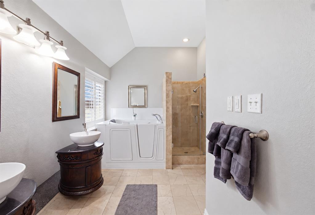 10112 Norman Court, Irving, TX 75063