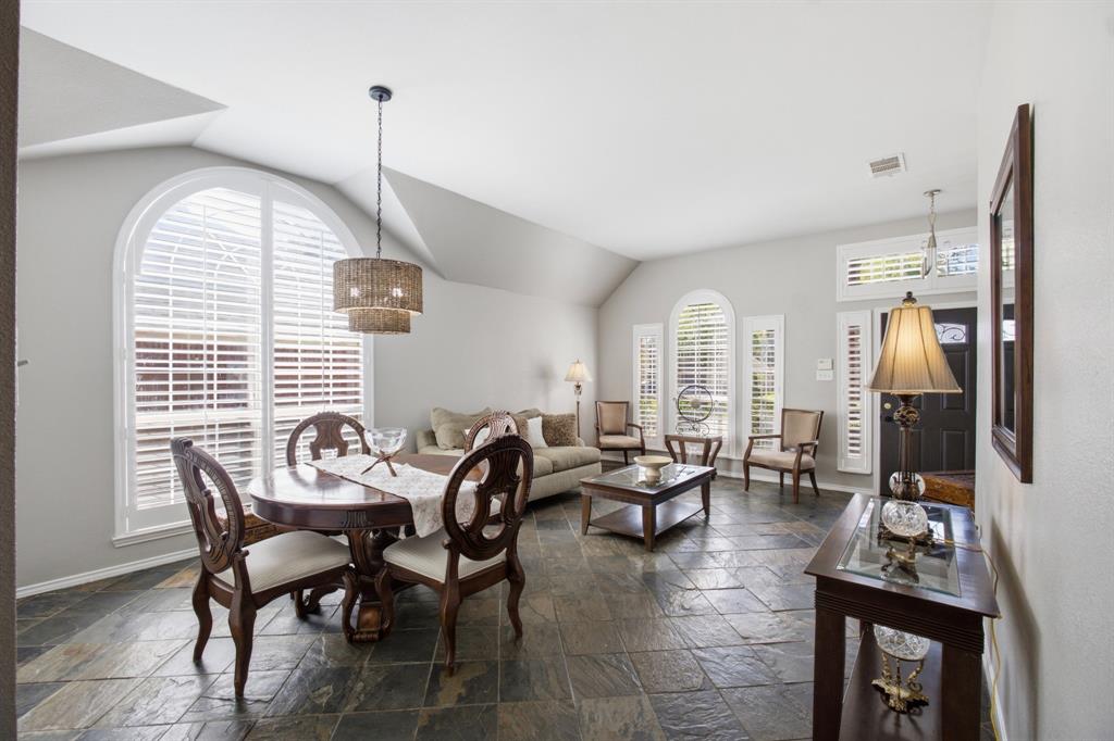 10112 Norman Court, Irving, TX 75063