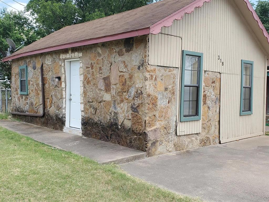 318 Overlook Drive, Midlothian, TX 76065