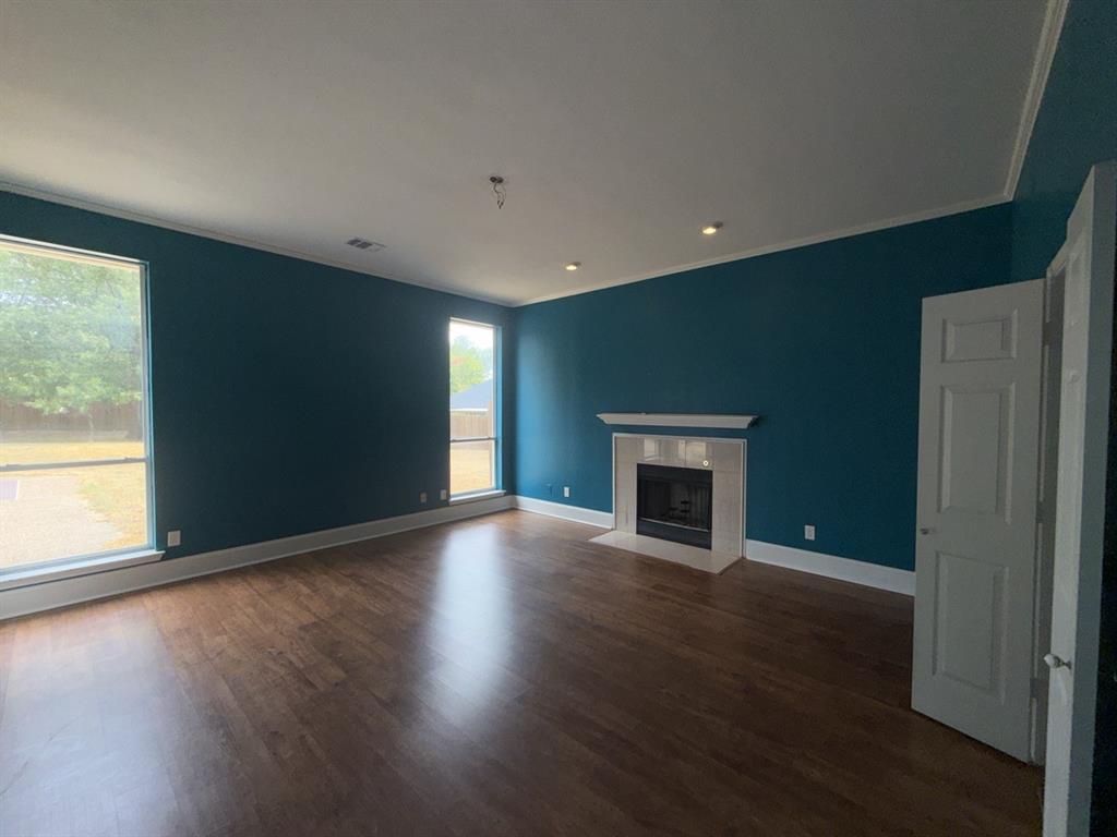 154 Buffalo Creek Drive, Crandall, TX 75114