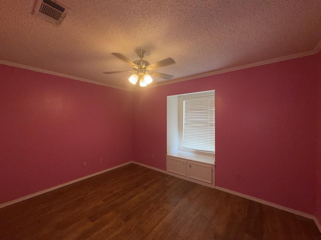 154 Buffalo Creek Drive, Crandall, TX 75114