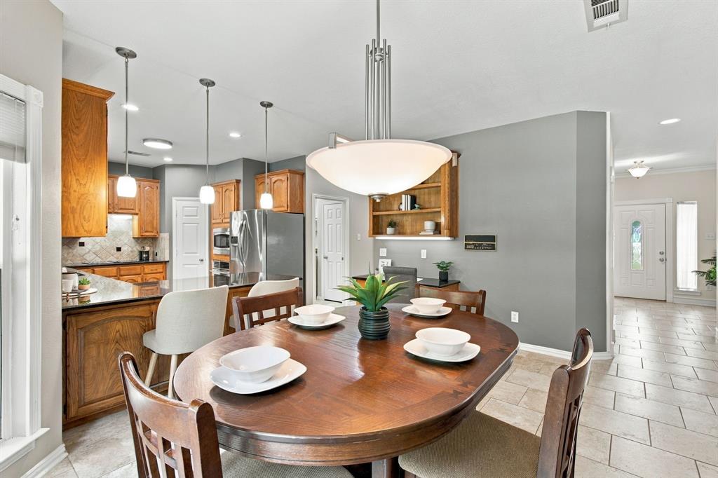 5904 Highland Hills Lane, Colleyville, TX 76034