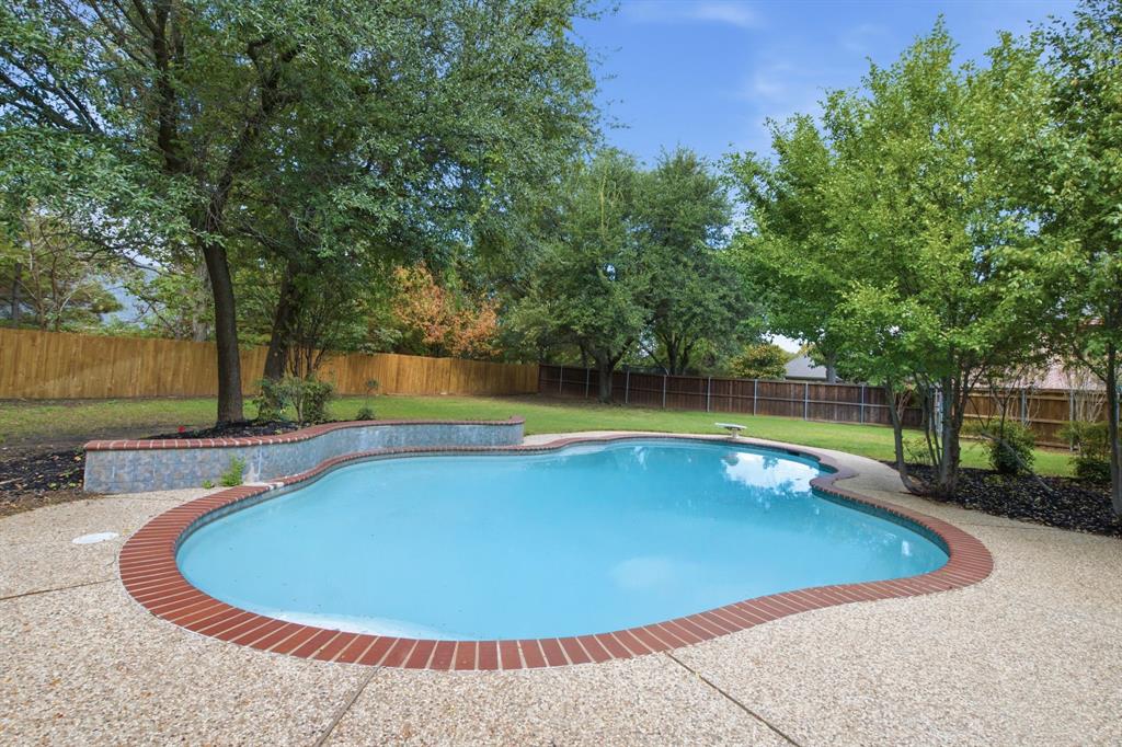 5904 Highland Hills Lane, Colleyville, TX 76034