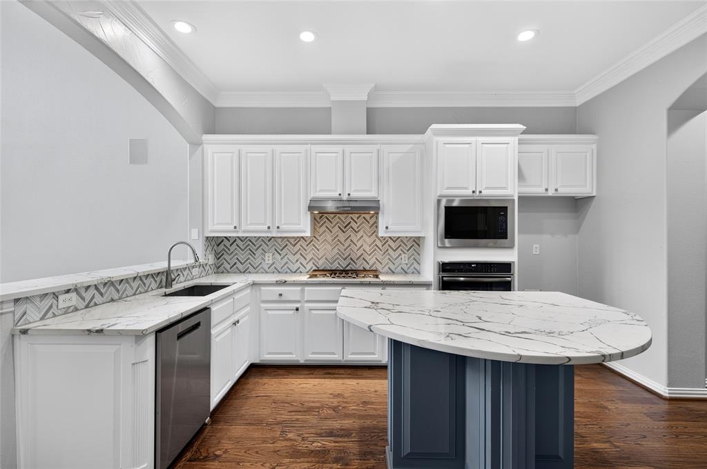 2424 Greymoore Drive, Frisco, TX 75034