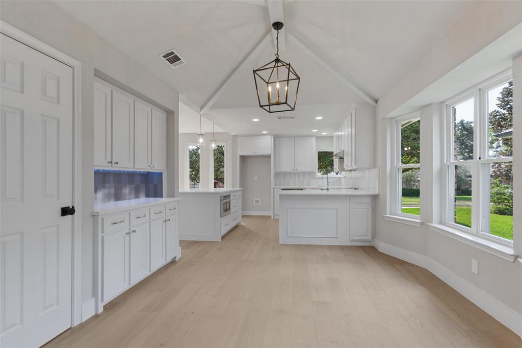 1909 Chestnut Hill Lane, Richardson, TX 75082