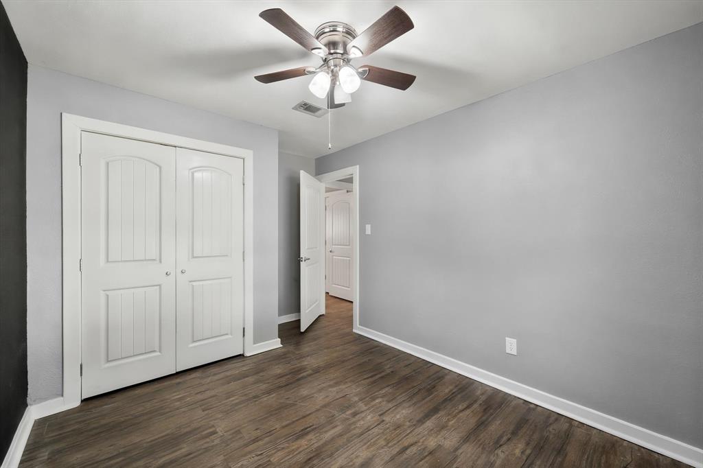 3003 Linda Drive, Ennis, TX 75119