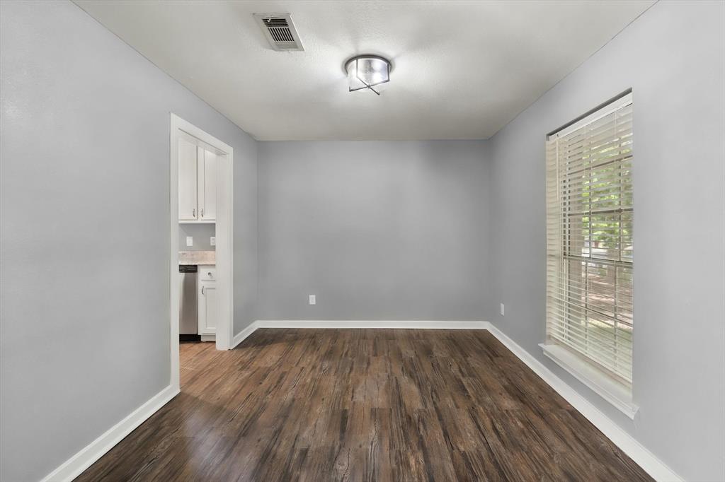 3003 Linda Drive, Ennis, TX 75119