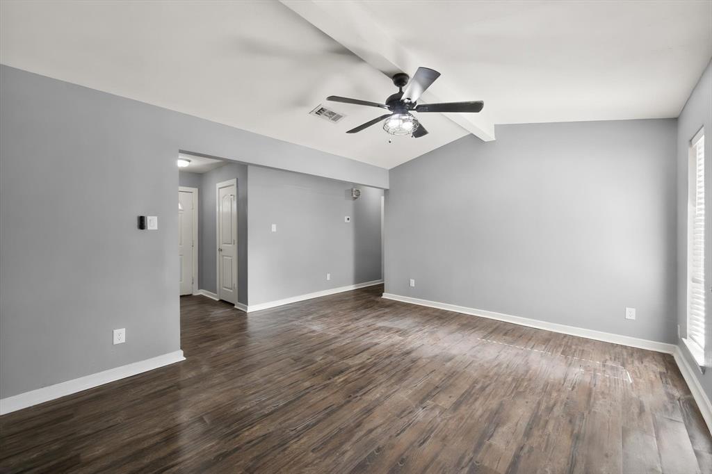 3003 Linda Drive, Ennis, TX 75119