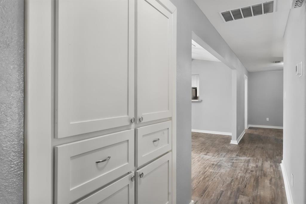 3003 Linda Drive, Ennis, TX 75119