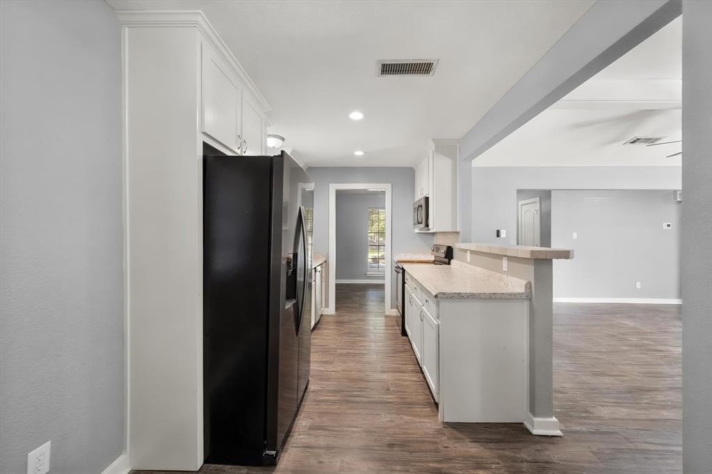 3003 Linda Drive, Ennis, TX 75119