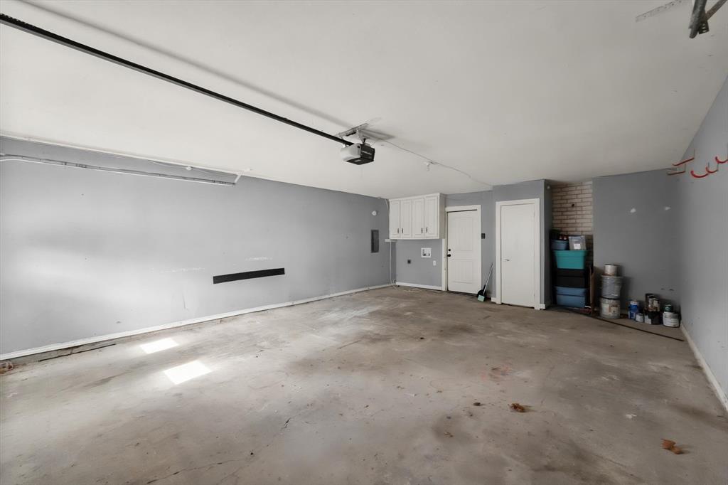 3003 Linda Drive, Ennis, TX 75119