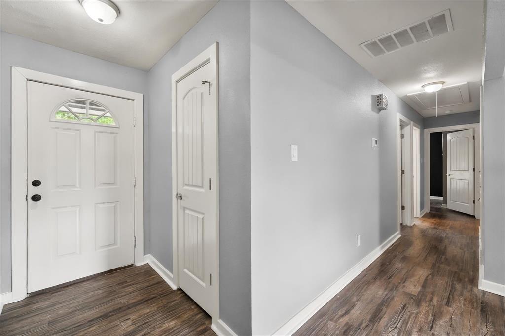 3003 Linda Drive, Ennis, TX 75119