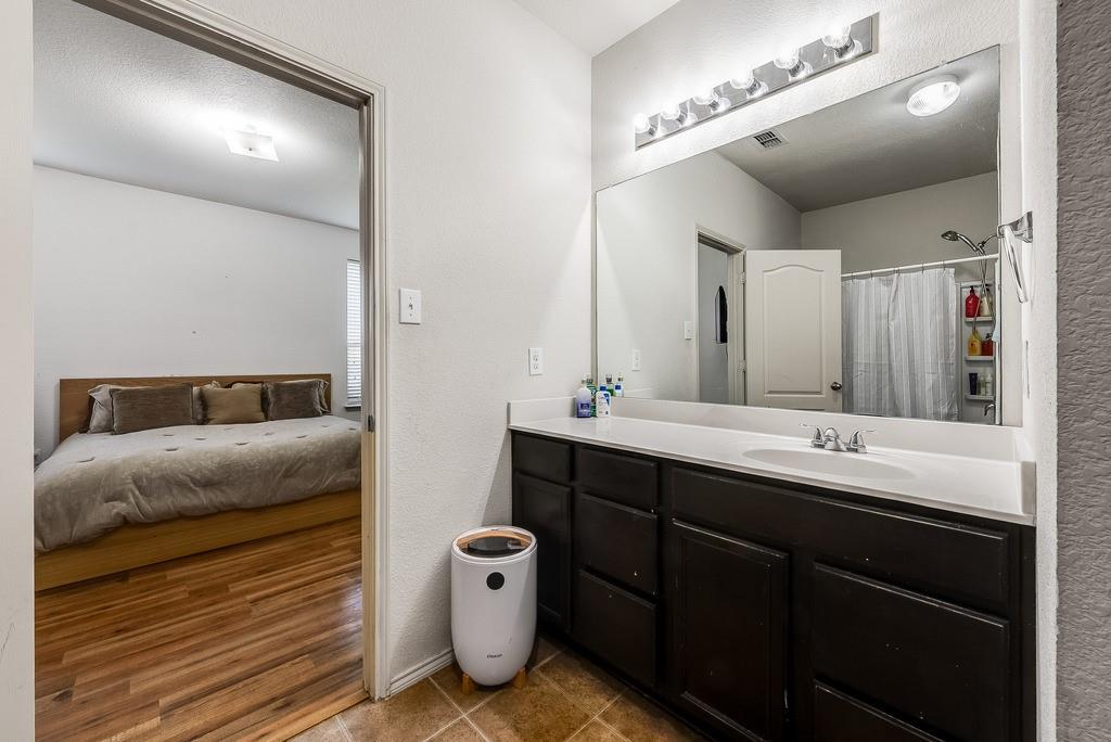 4007 Indian Paintbrush Lane, Heartland, TX 75126
