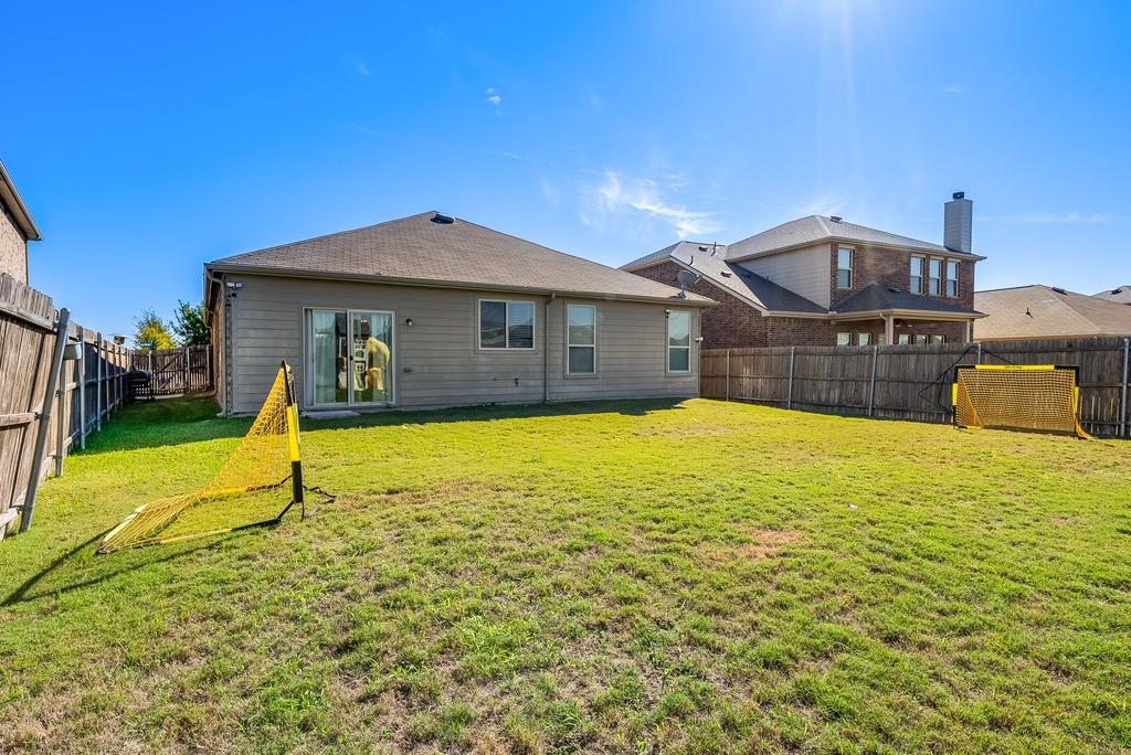 4007 Indian Paintbrush Lane, Heartland, TX 75126
