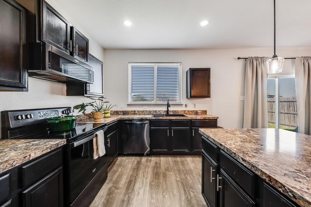 4007 Indian Paintbrush Lane, Heartland, TX 75126