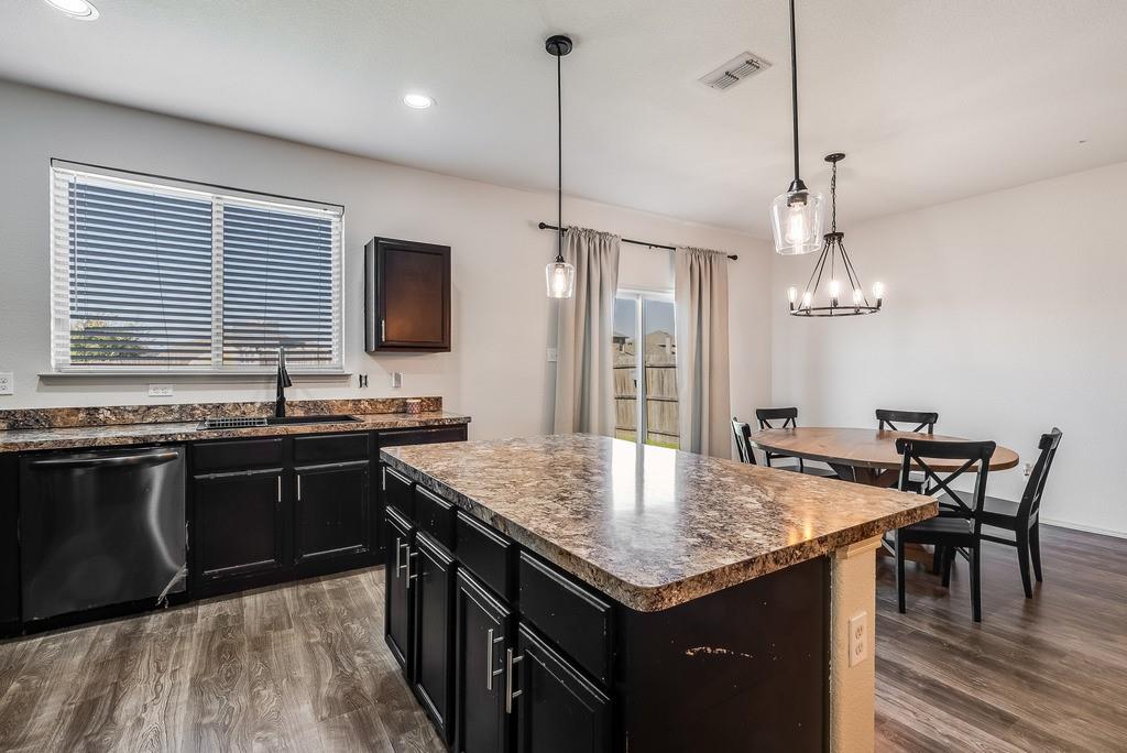 4007 Indian Paintbrush Lane, Heartland, TX 75126