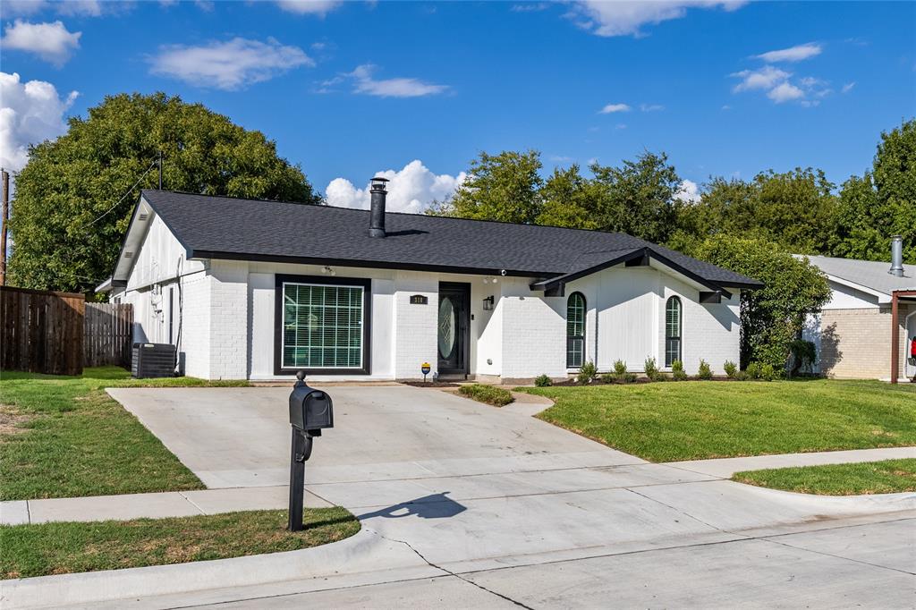 310 Glendale Drive, Grand Prairie, TX 75052