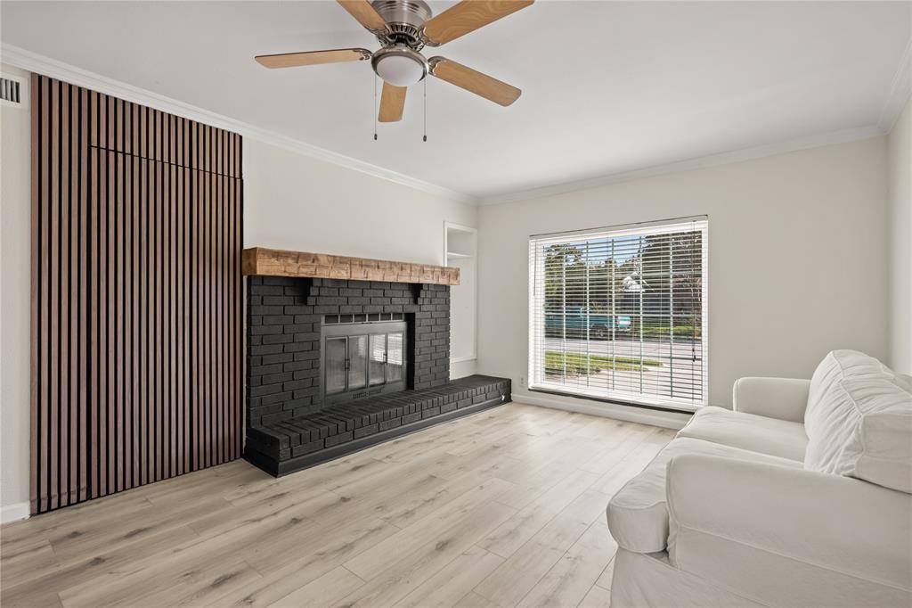 310 Glendale Drive, Grand Prairie, TX 75052