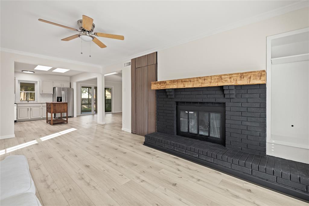 310 Glendale Drive, Grand Prairie, TX 75052